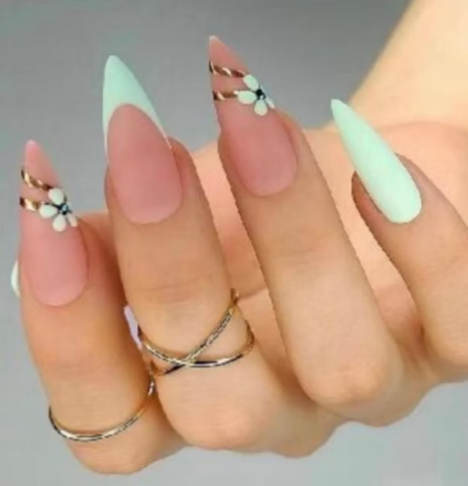 Medium Stiletto #213