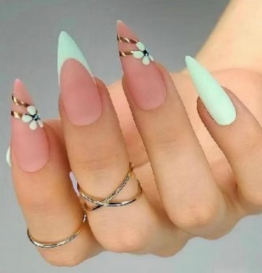 Medium Stiletto #213