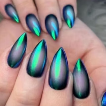 Medium Stilleto #463